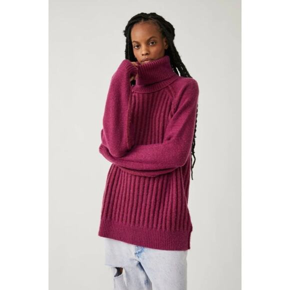 Free People Fuchsia Mulberry Turtleneck Sweater Oversized Pullover Womens XS - Picture 1 of 11